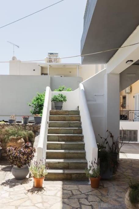 The Waves Apartment Monodhendrion Exterior photo